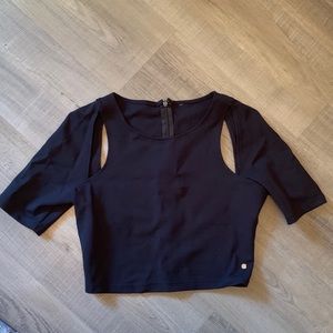 Fabletics Black Crop Top With Shoulder Desgin